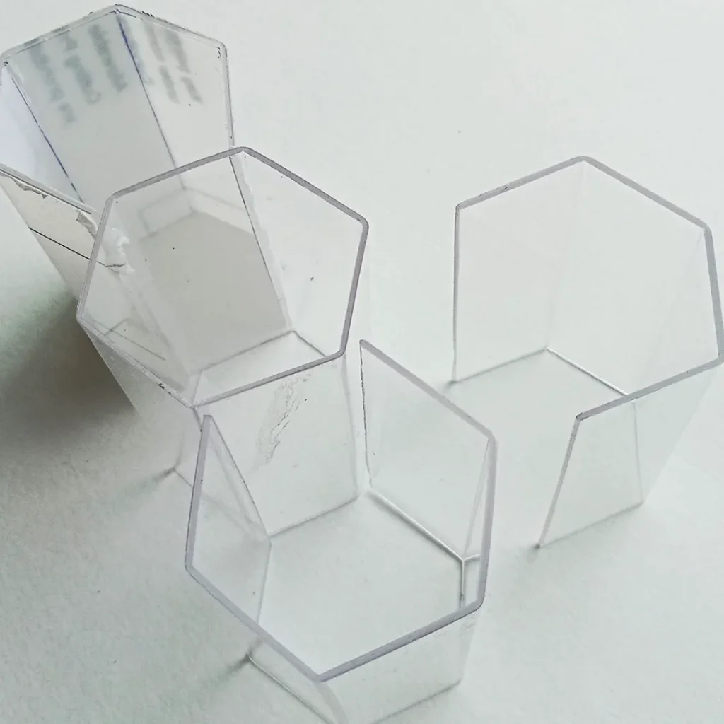 Beehive structure made from polycarbonate sheet 