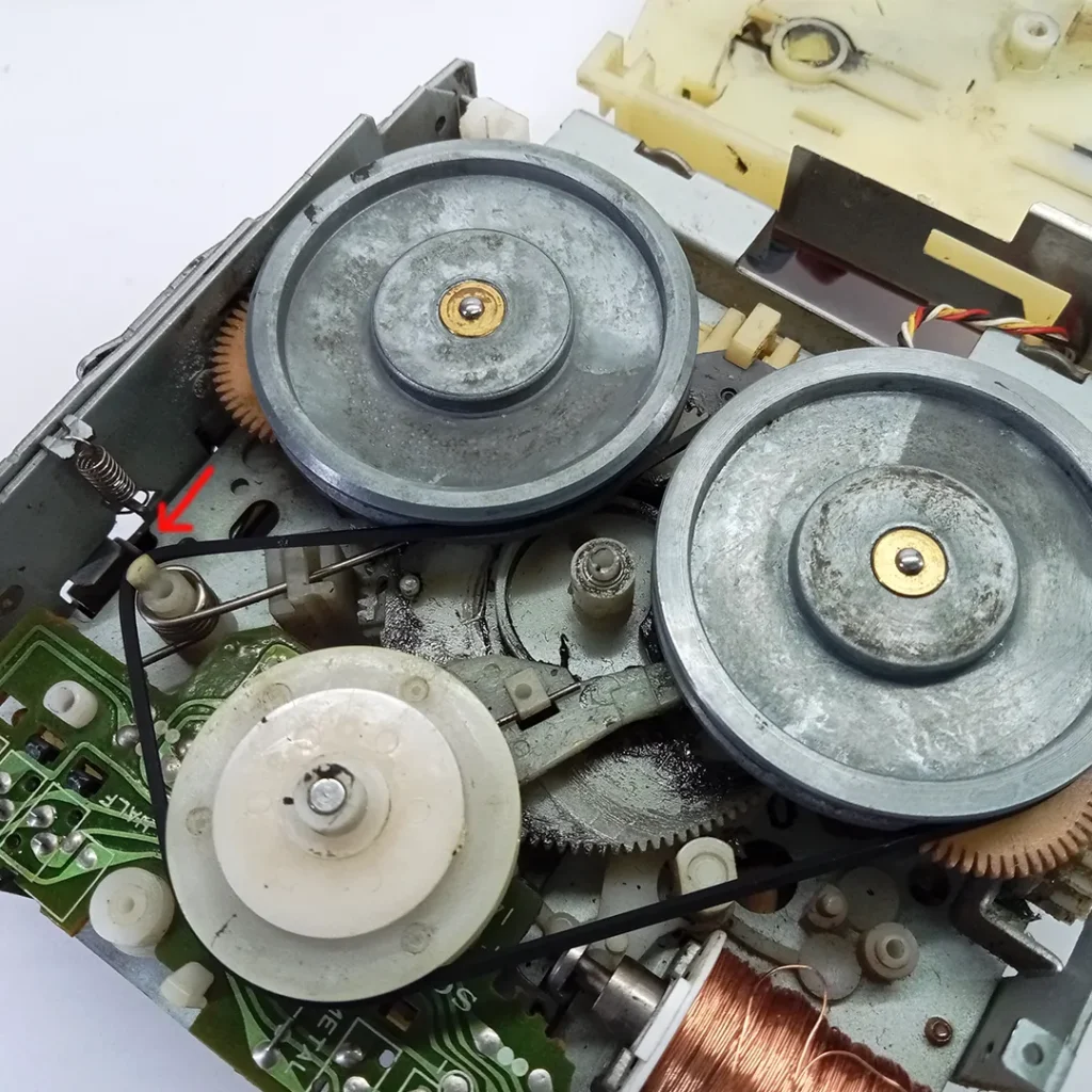 Cassette Deck take-up pully and belt