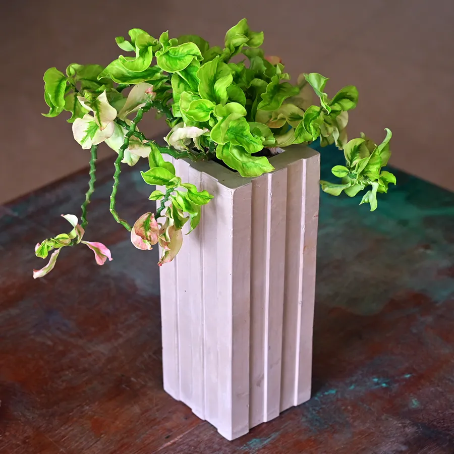 Tower-type DIY concrete flower pot