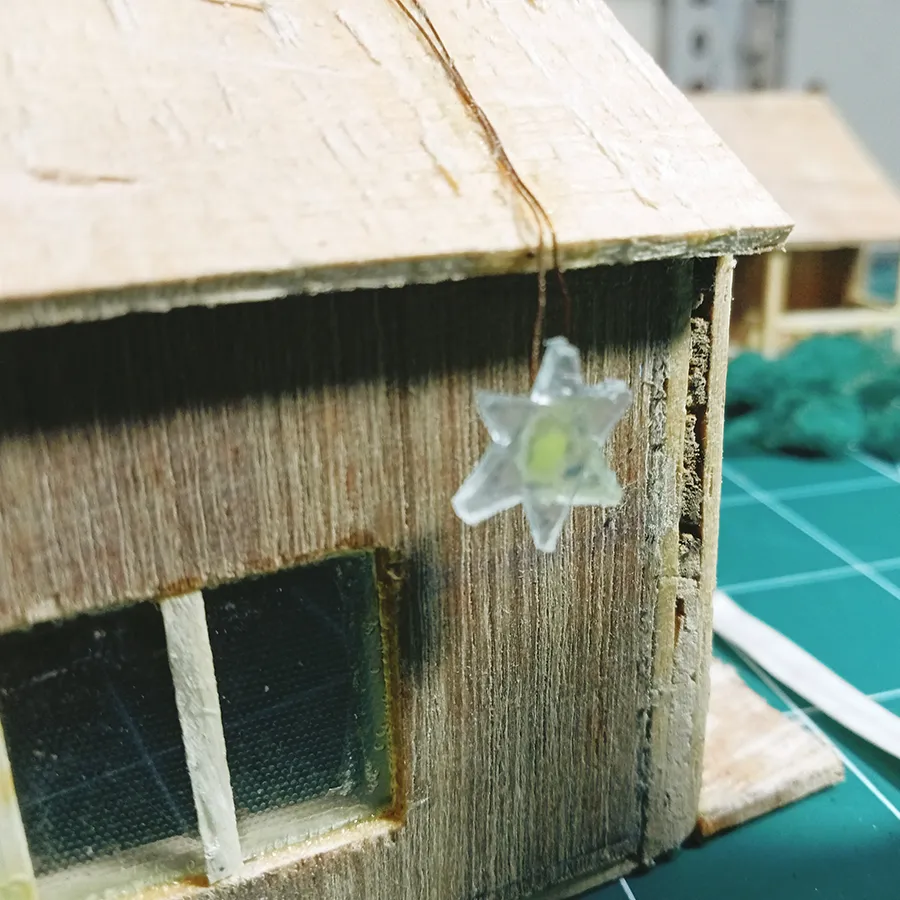 Hanging star  to create snowy miniature Cristmas theme